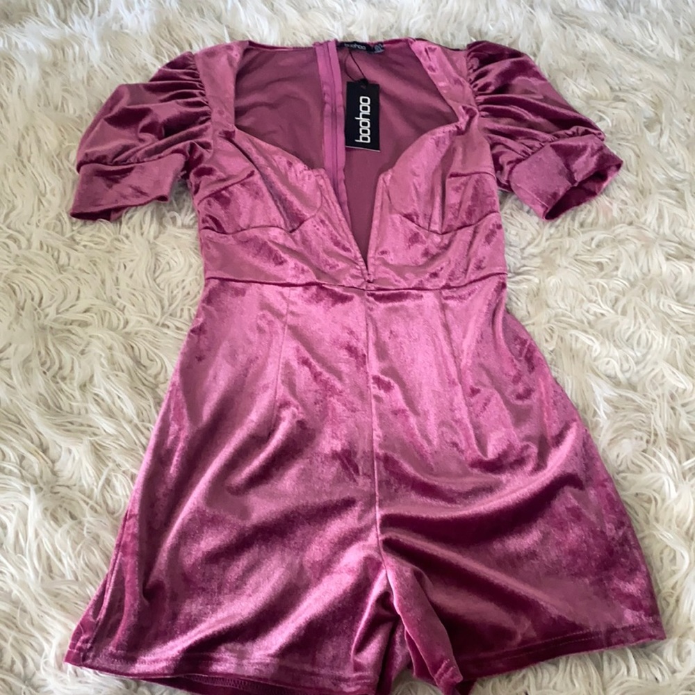 Boohoo velour romper size 6